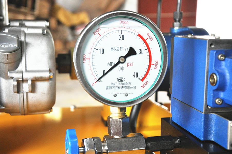 本田汽油機(jī)，野外作業(yè)機(jī)動(dòng)泵液壓站